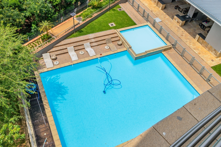 To Let 2 Bedroom Property for Rent in Sandhurst Gauteng