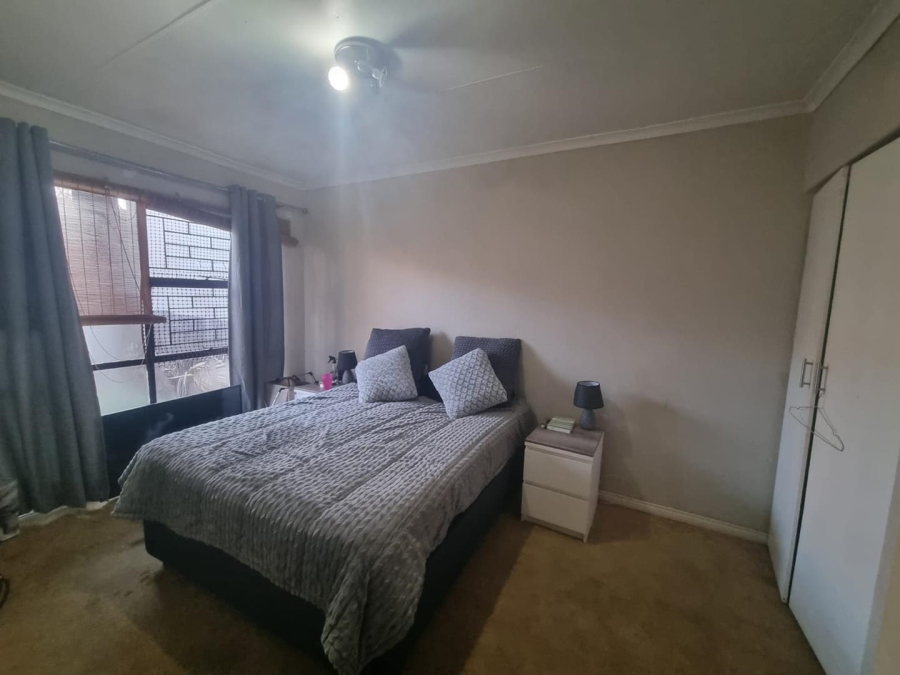 To Let 3 Bedroom Property for Rent in Glen Marais Gauteng