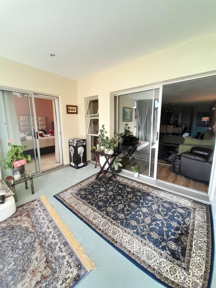 To Let 2 Bedroom Property for Rent in Morningside Gauteng