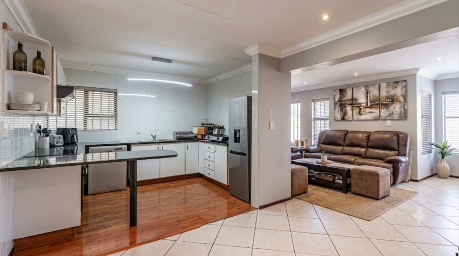 2 Bedroom Property for Sale in Linksfield Ridge Gauteng