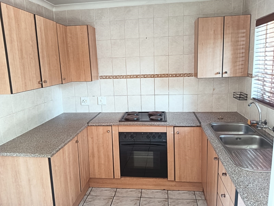 2 Bedroom Property for Sale in Weavind Park Gauteng