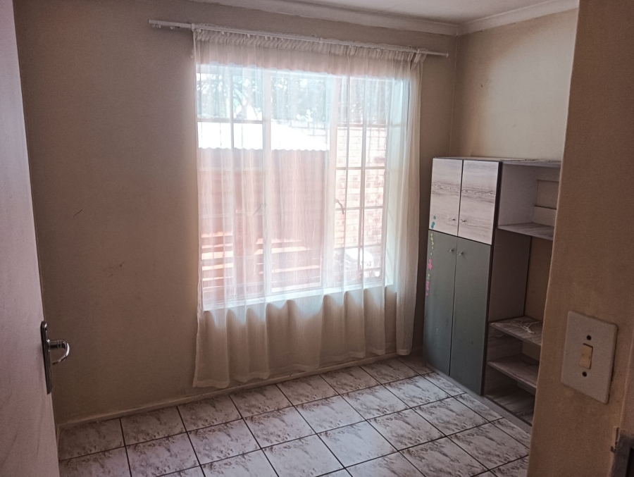 2 Bedroom Property for Sale in Weavind Park Gauteng