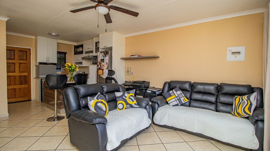 2 Bedroom Property for Sale in Illiondale Gauteng
