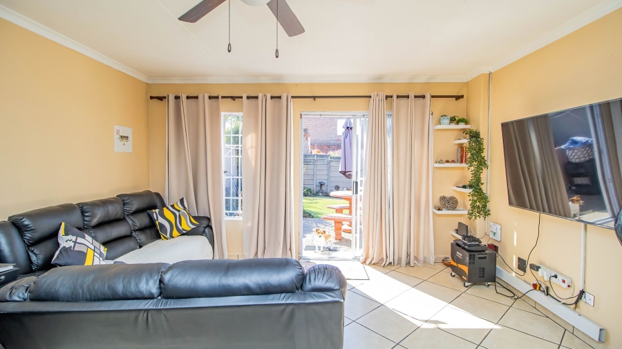 2 Bedroom Property for Sale in Illiondale Gauteng