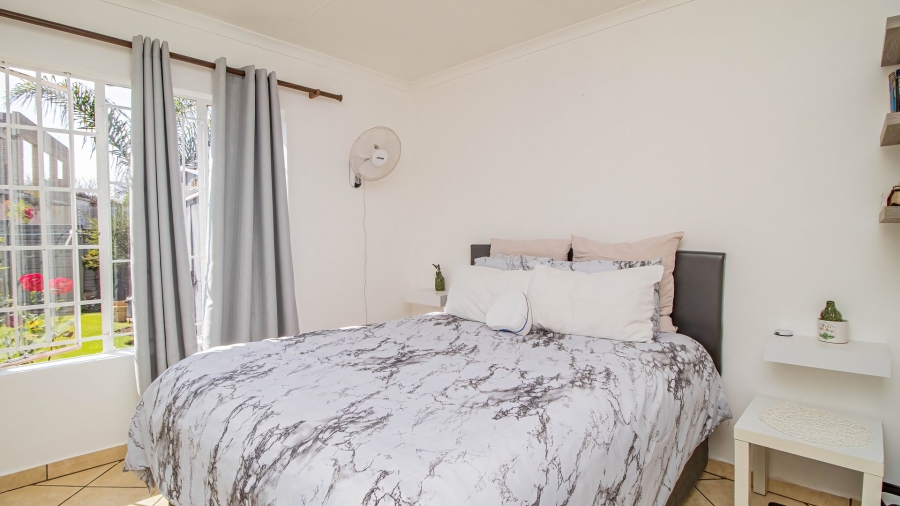 2 Bedroom Property for Sale in Illiondale Gauteng
