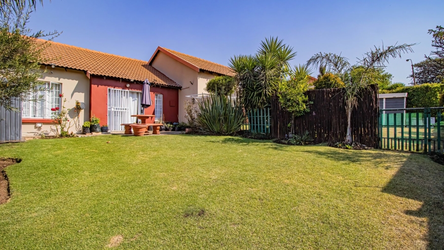 2 Bedroom Property for Sale in Illiondale Gauteng