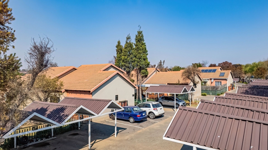 2 Bedroom Property for Sale in Illiondale Gauteng
