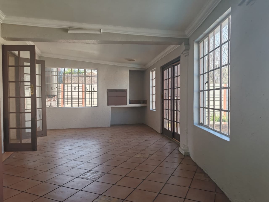 3 Bedroom Property for Sale in Pollak Park Gauteng