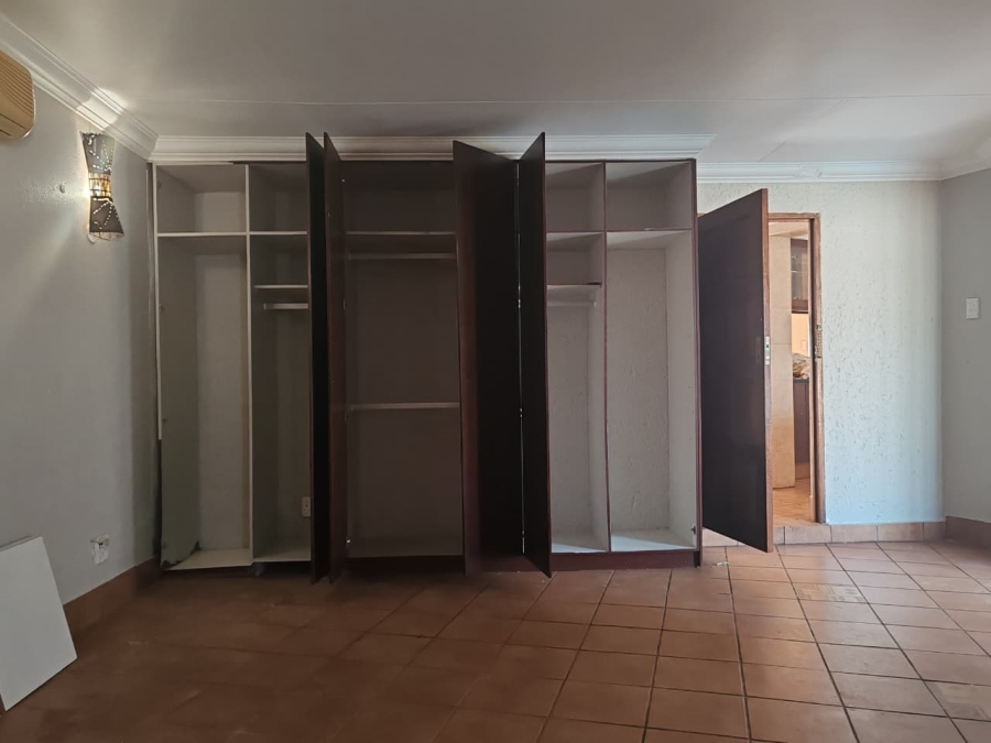 3 Bedroom Property for Sale in Pollak Park Gauteng