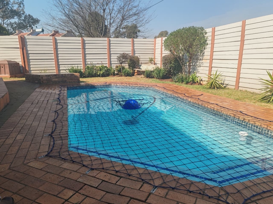 3 Bedroom Property for Sale in Pollak Park Gauteng
