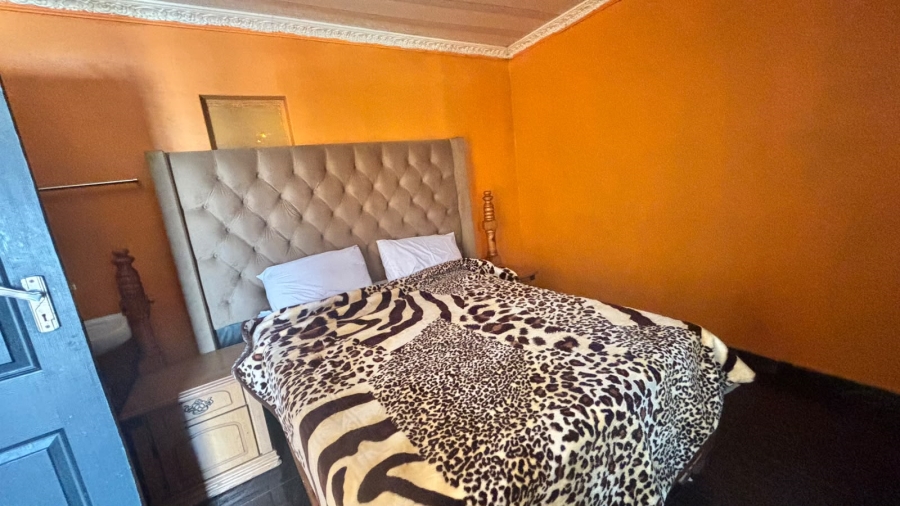 9 Bedroom Property for Sale in Lakefield Gauteng