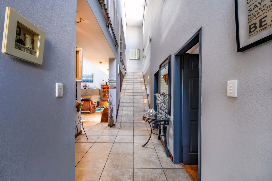 4 Bedroom Property for Sale in Willow Acres Gauteng