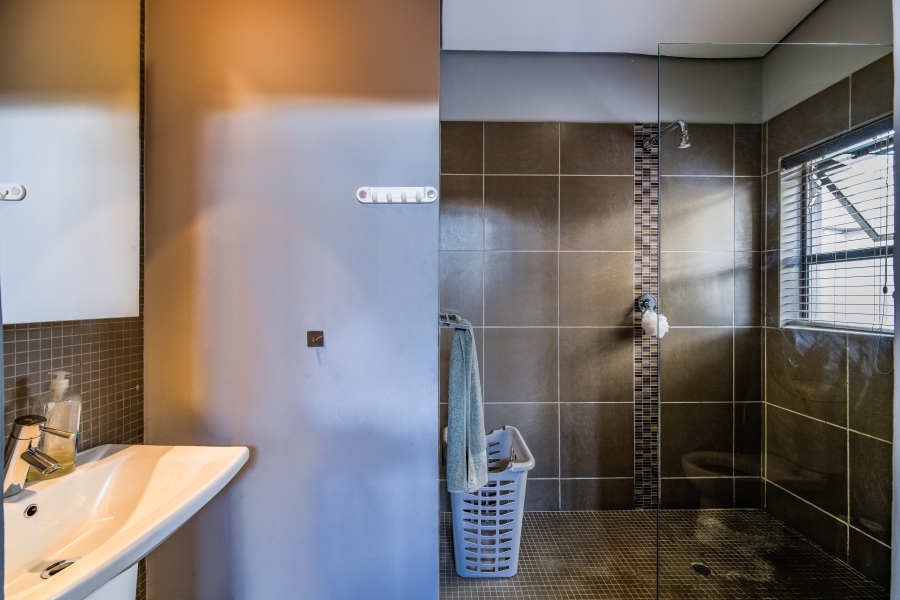 4 Bedroom Property for Sale in Willow Acres Gauteng
