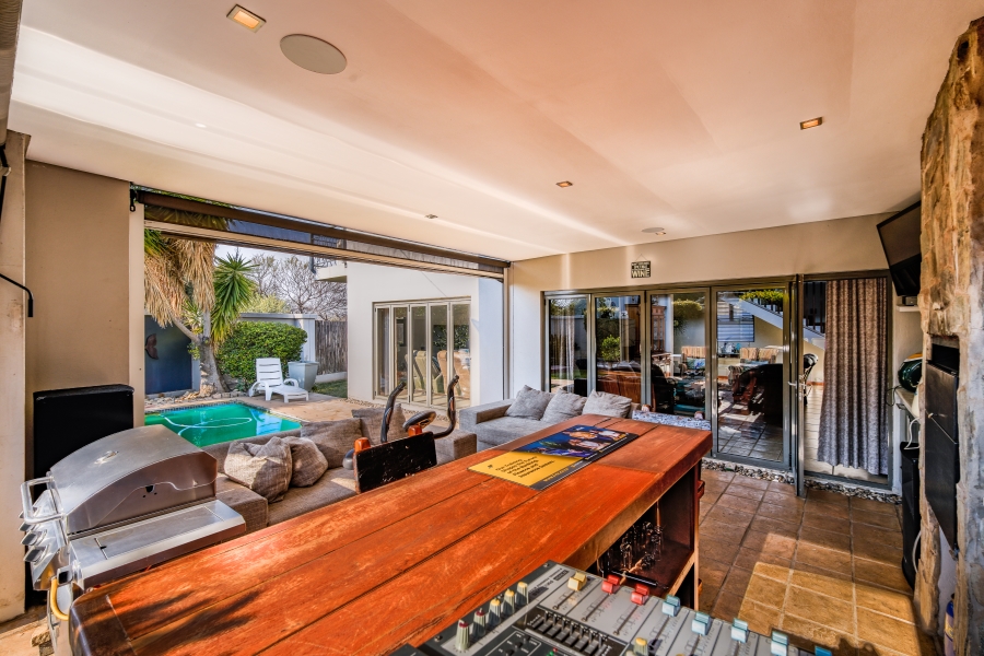 4 Bedroom Property for Sale in Willow Acres Gauteng