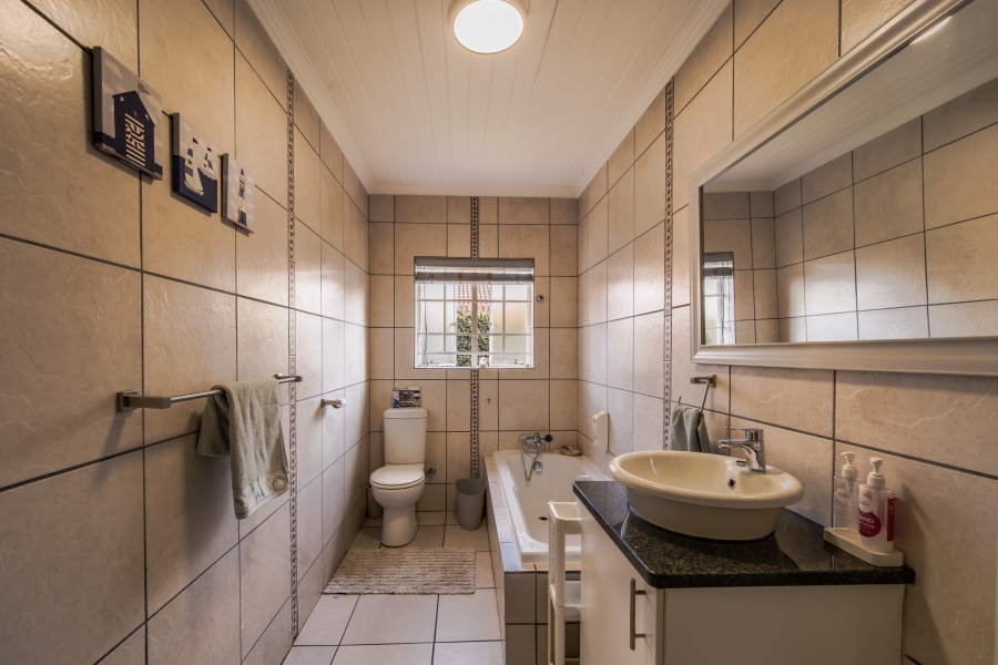 3 Bedroom Property for Sale in Elardus Park Gauteng