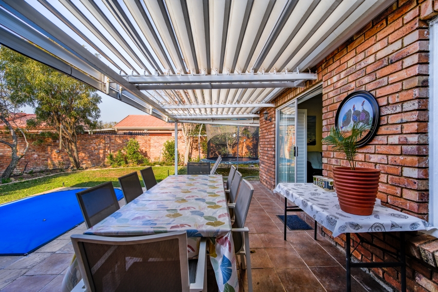 3 Bedroom Property for Sale in Elardus Park Gauteng
