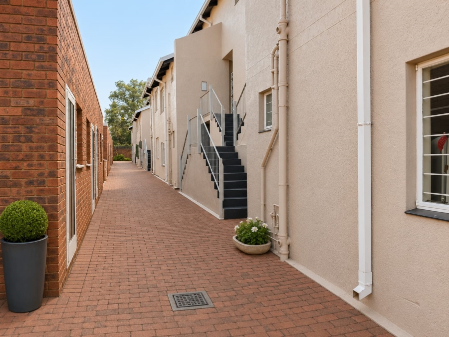 2 Bedroom Property for Sale in Elardus Park Gauteng