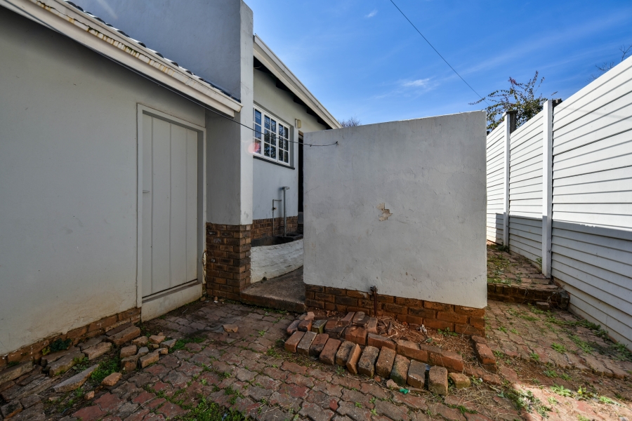 4 Bedroom Property for Sale in Die Hoewes Gauteng