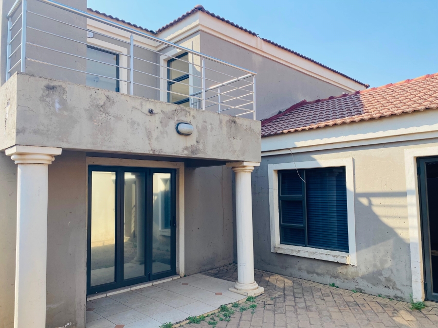 4 Bedroom Property for Sale in Mamelodi East Gauteng