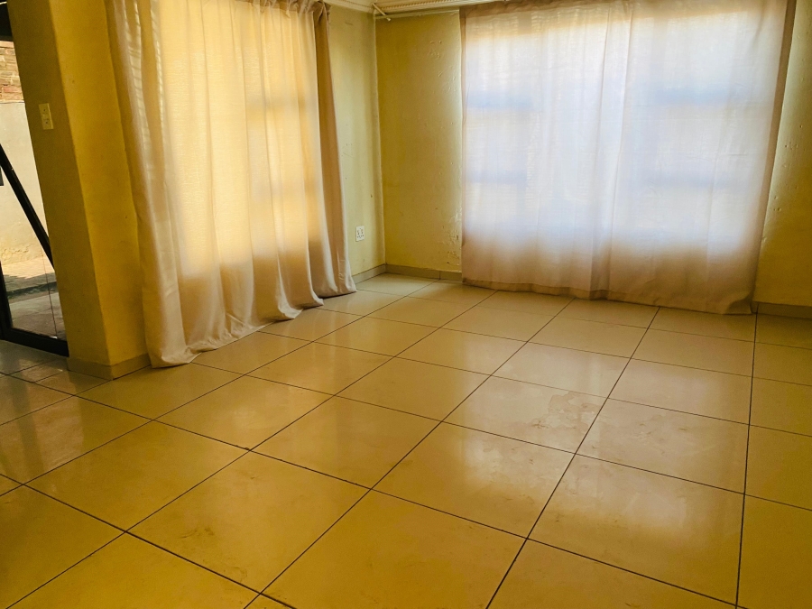 4 Bedroom Property for Sale in Mamelodi East Gauteng