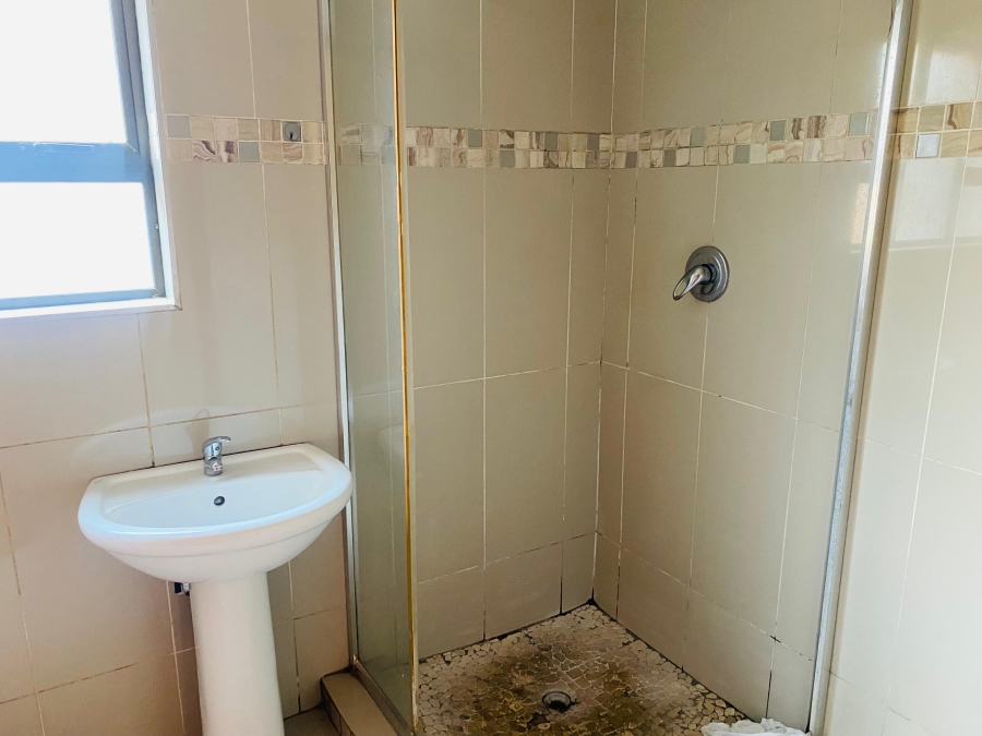 4 Bedroom Property for Sale in Mamelodi East Gauteng