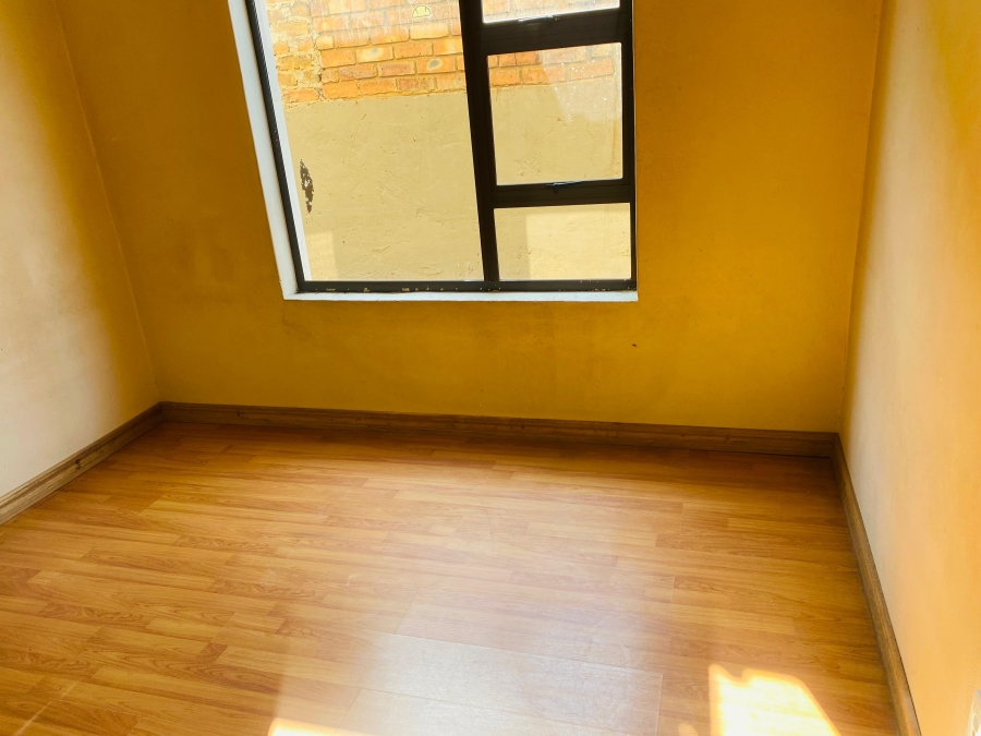 4 Bedroom Property for Sale in Mamelodi East Gauteng