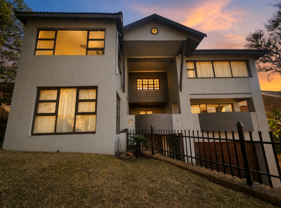 7 Bedroom Property for Sale in Moreleta Park Gauteng