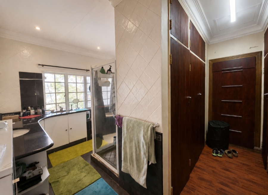 7 Bedroom Property for Sale in Moreleta Park Gauteng