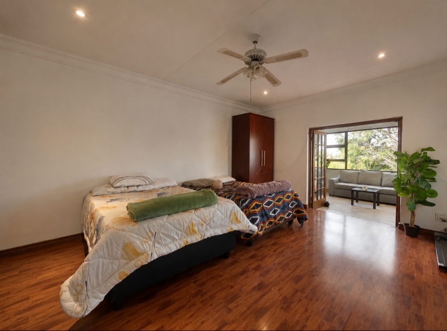 7 Bedroom Property for Sale in Moreleta Park Gauteng