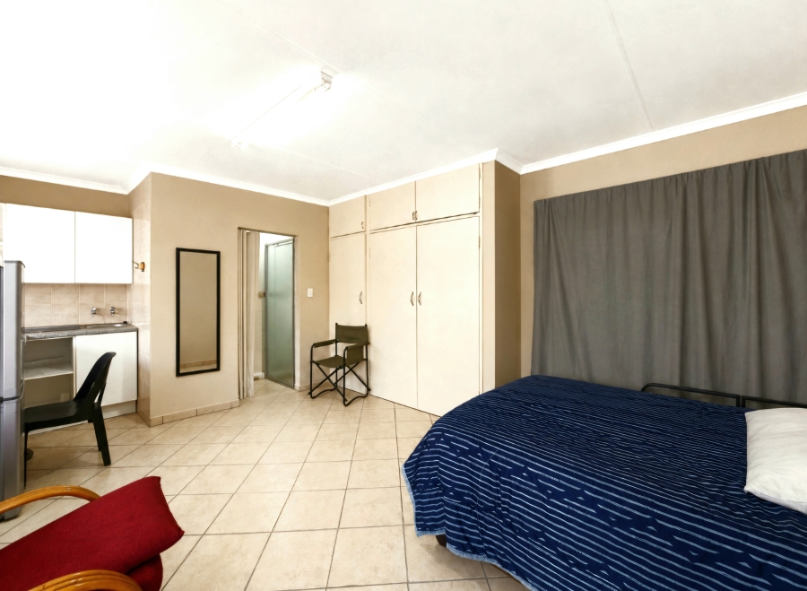 7 Bedroom Property for Sale in Moreleta Park Gauteng