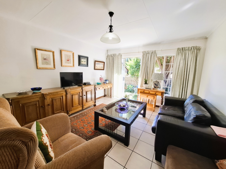 2 Bedroom Property for Sale in Faerie Glen Gauteng