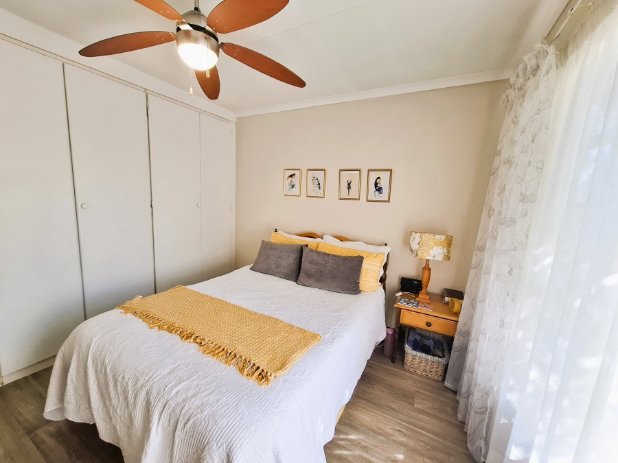 2 Bedroom Property for Sale in Faerie Glen Gauteng