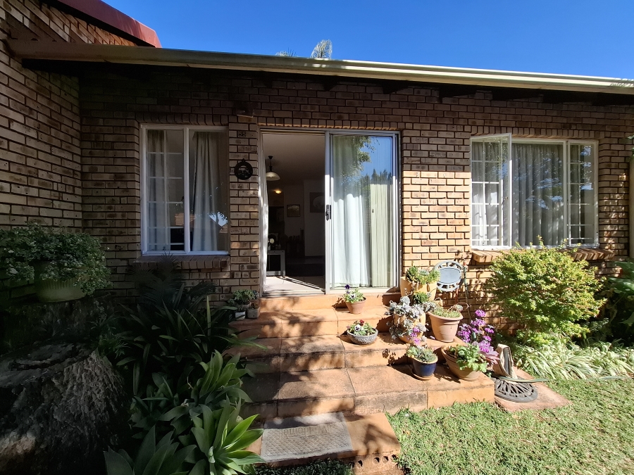 2 Bedroom Property for Sale in Faerie Glen Gauteng