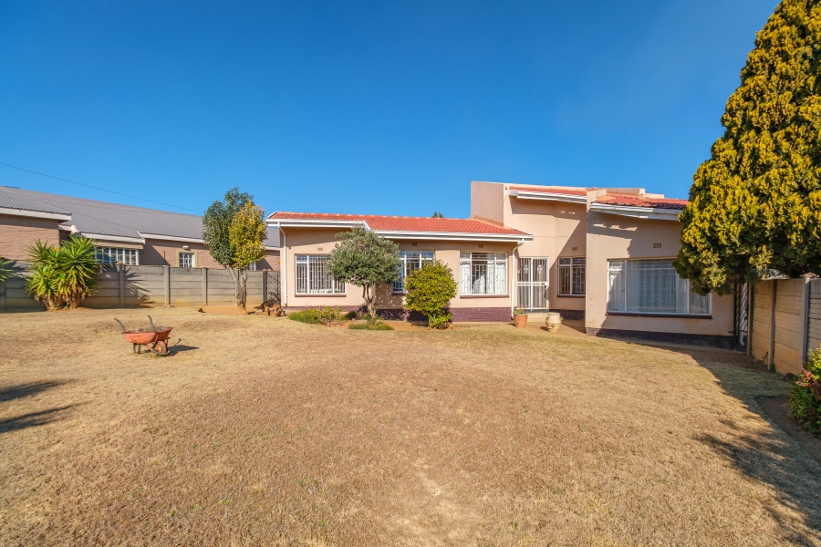 3 Bedroom Property for Sale in Greenhills Gauteng