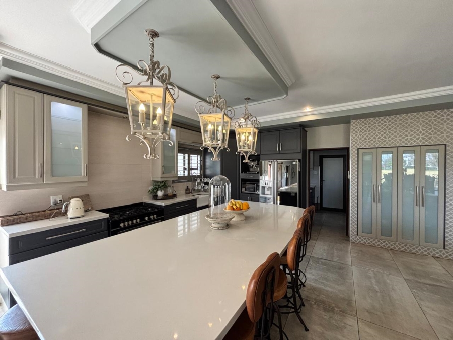 5 Bedroom Property for Sale in Emfuleni Golf Estate Gauteng