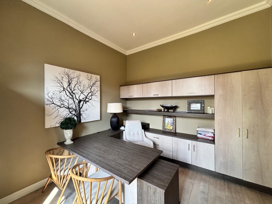 5 Bedroom Property for Sale in Emfuleni Golf Estate Gauteng