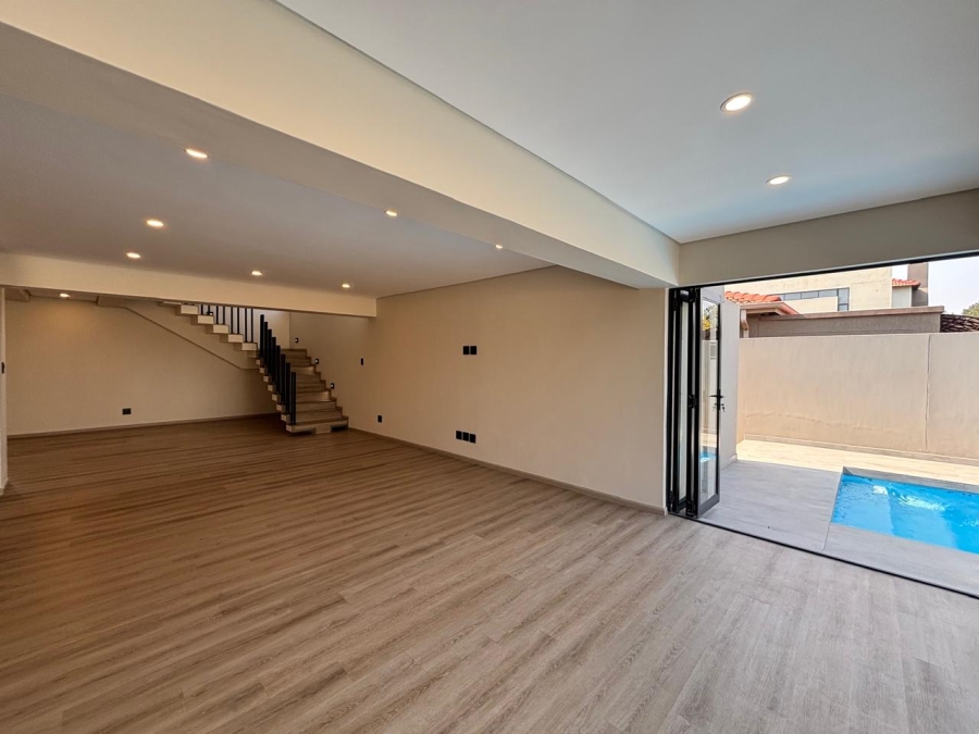 5 Bedroom Property for Sale in Emfuleni Golf Estate Gauteng