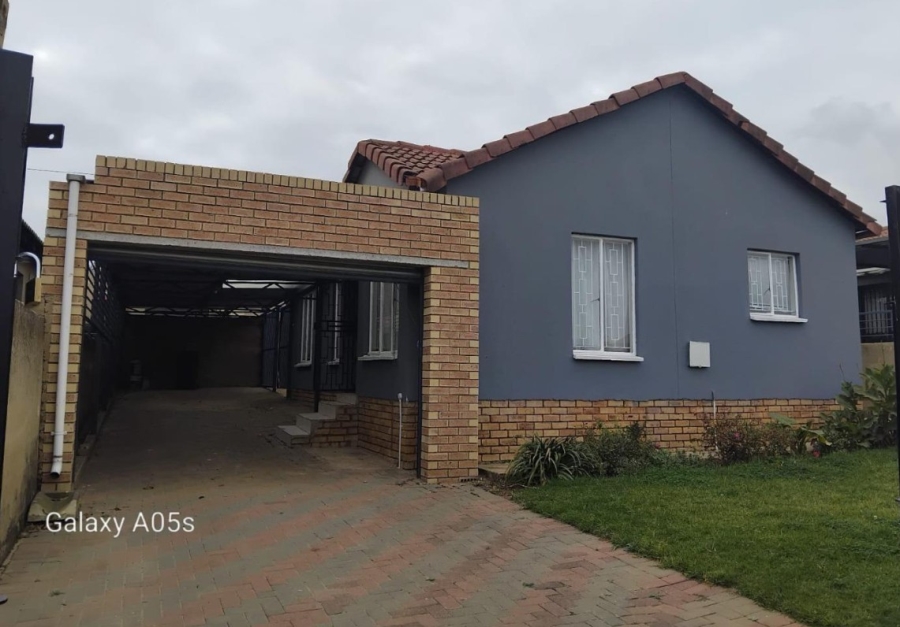 3 Bedroom Property for Sale in Naturena Gauteng