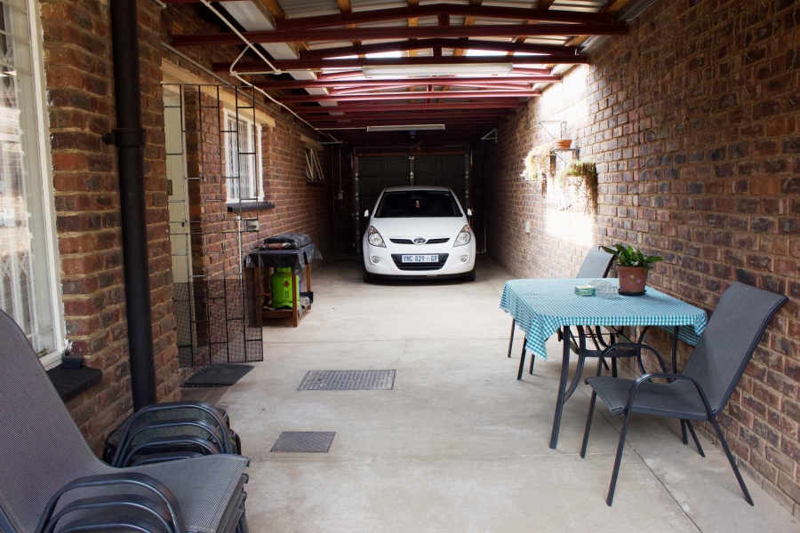 4 Bedroom Property for Sale in Edleen Gauteng