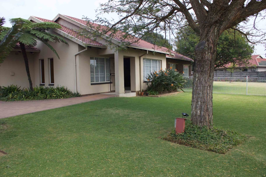 4 Bedroom Property for Sale in Edleen Gauteng