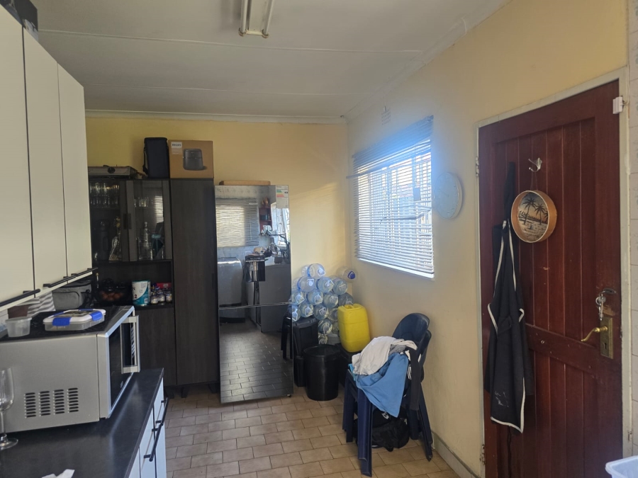 8 Bedroom Property for Sale in Troyeville Gauteng