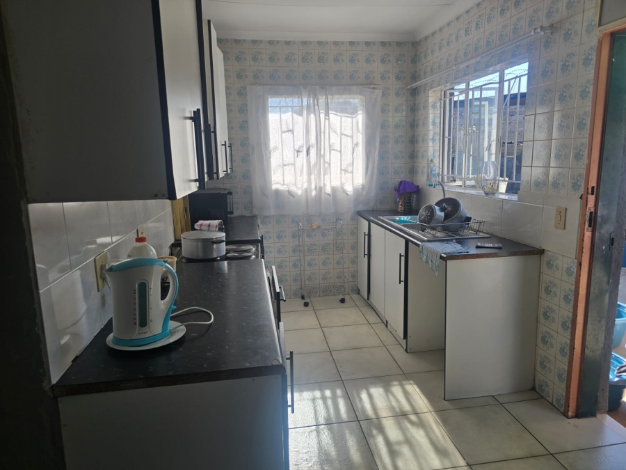8 Bedroom Property for Sale in Troyeville Gauteng