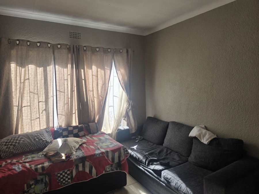 8 Bedroom Property for Sale in Troyeville Gauteng