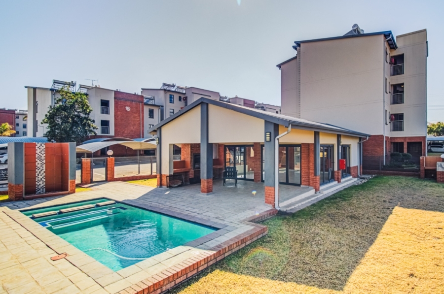 1 Bedroom Property for Sale in Sebenza Gauteng