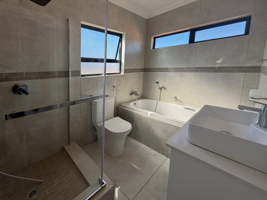 3 Bedroom Property for Sale in The Orchards Gauteng