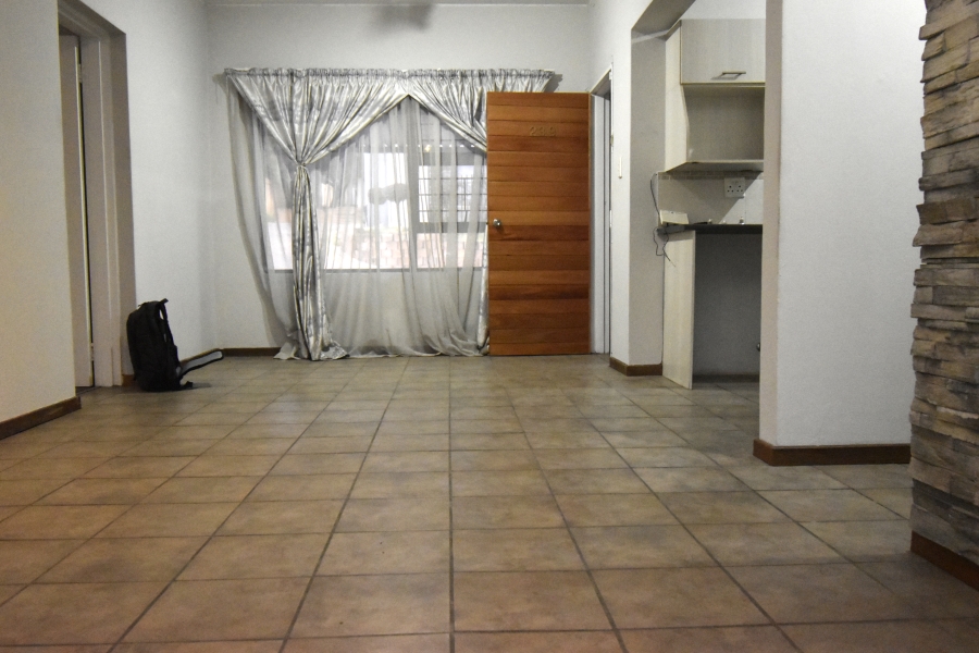 To Let 2 Bedroom Property for Rent in Honeydew Gauteng