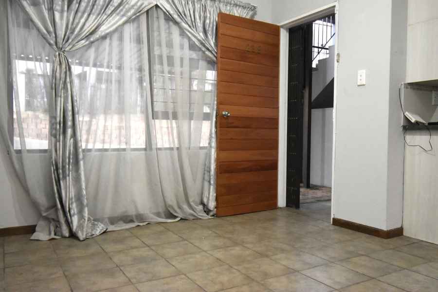 To Let 2 Bedroom Property for Rent in Honeydew Gauteng