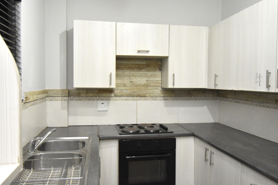 To Let 2 Bedroom Property for Rent in Honeydew Gauteng