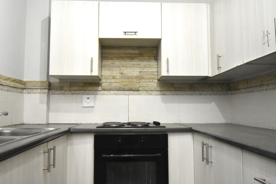 To Let 2 Bedroom Property for Rent in Honeydew Gauteng