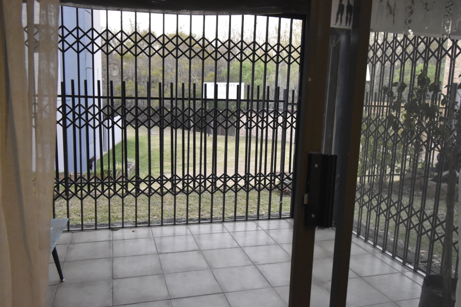 To Let 2 Bedroom Property for Rent in Honeydew Gauteng